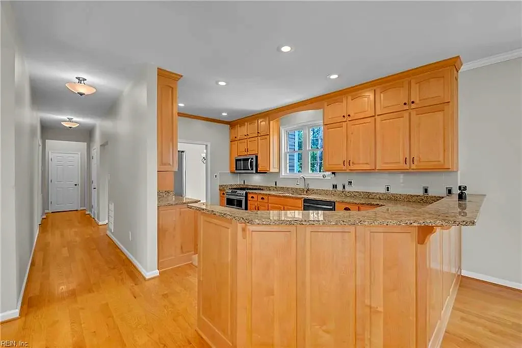 247 Hunts Neck RD, POQUOSON VA 23662 thumb 8