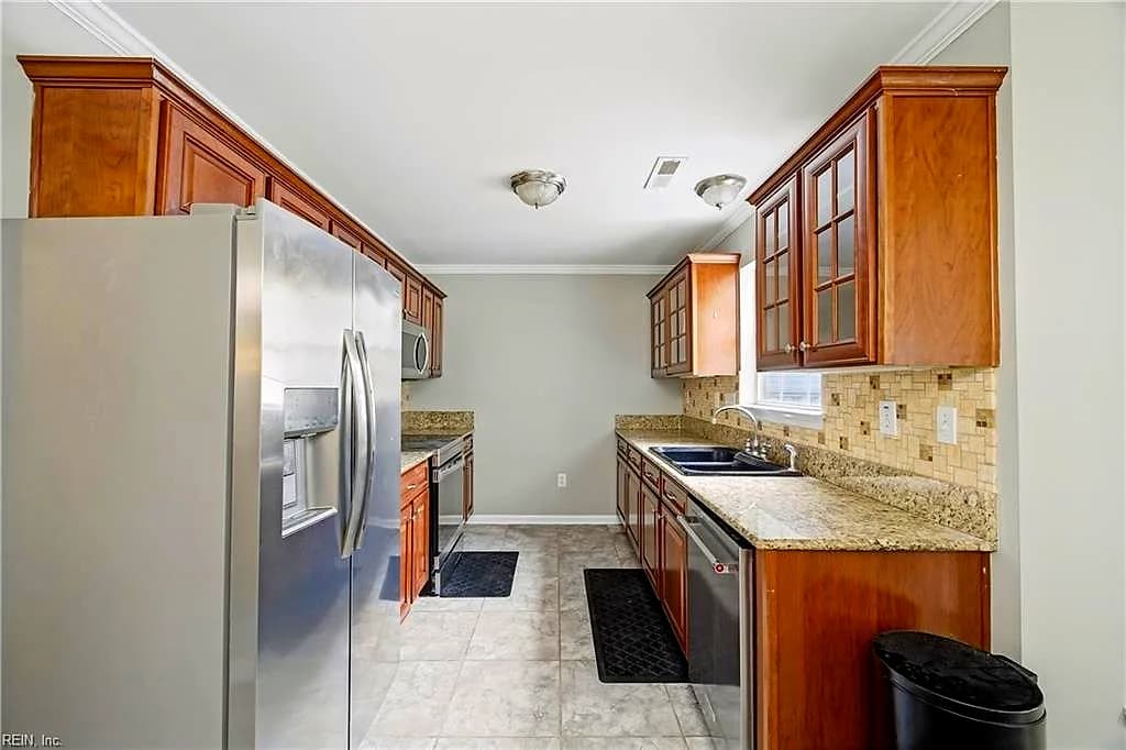 345 Circuit LN, NEWPORT NEWS VA 23608 thumb 9