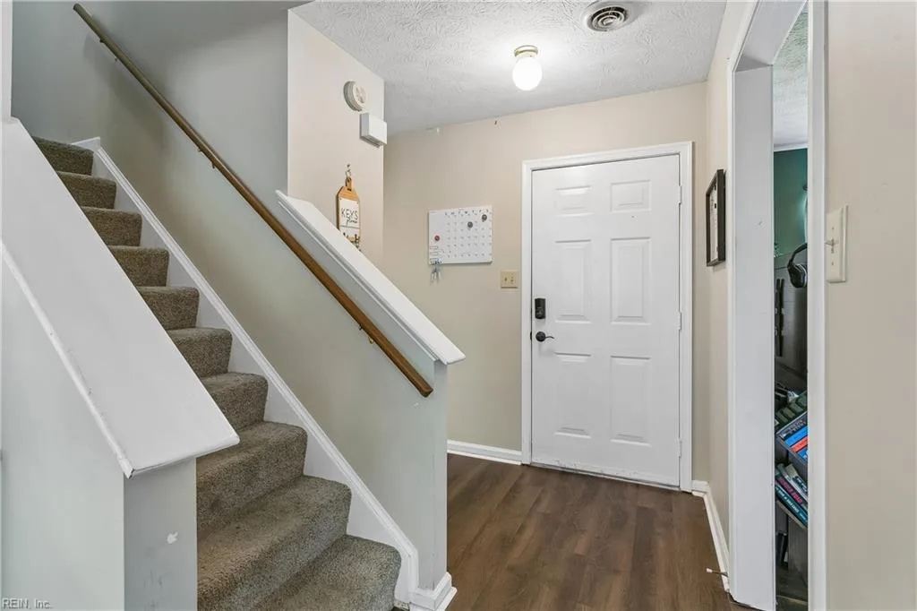 307 Nelson PW, HAMPTON VA 23669 thumb 10