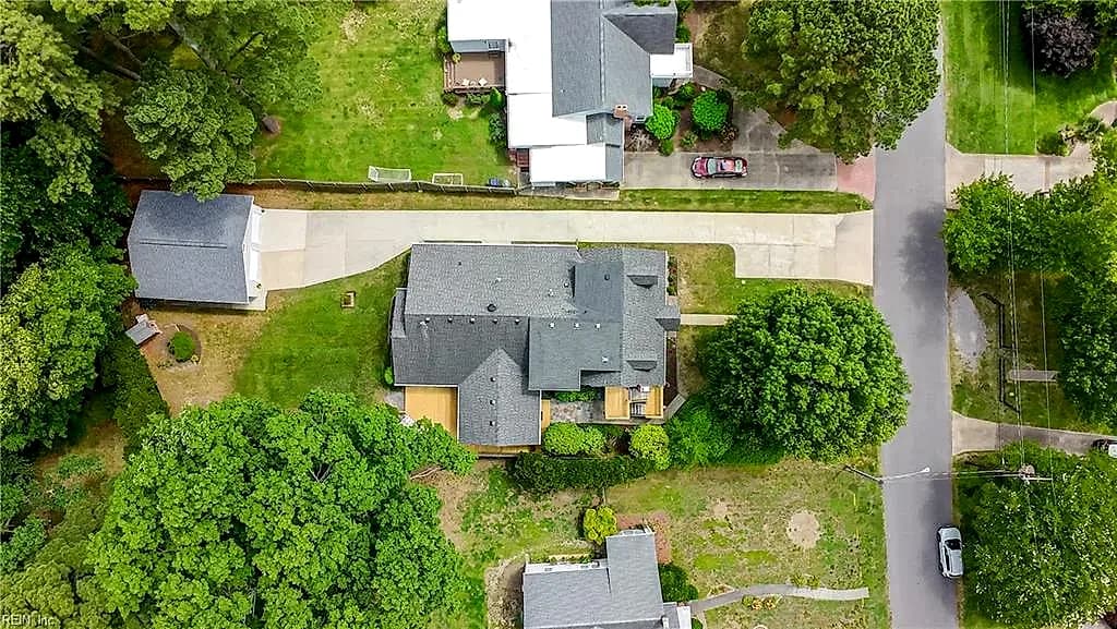 214 Sir Oliver RD, NORFOLK VA 23505 - Photo 2