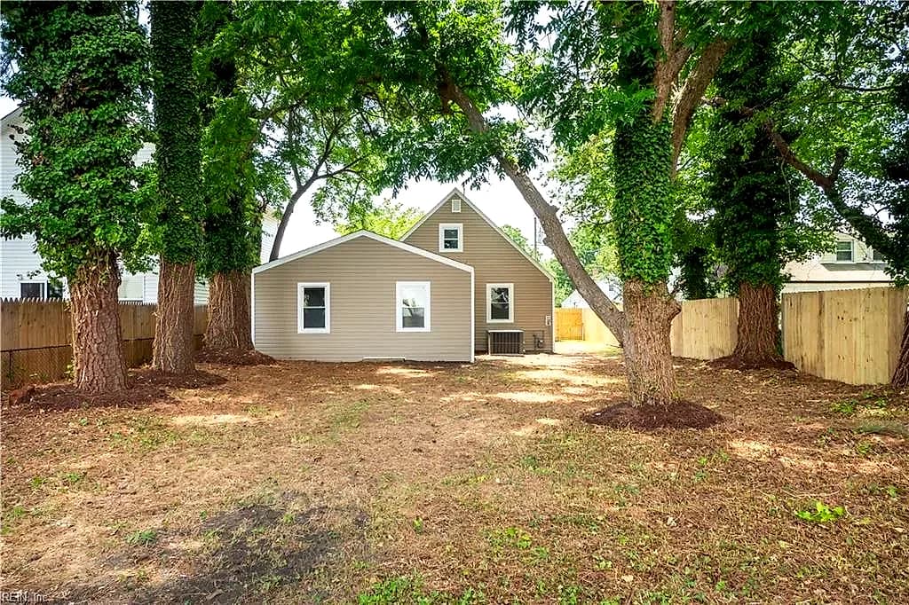 7534 Yorktown DR, NORFOLK VA 23505 thumb 12