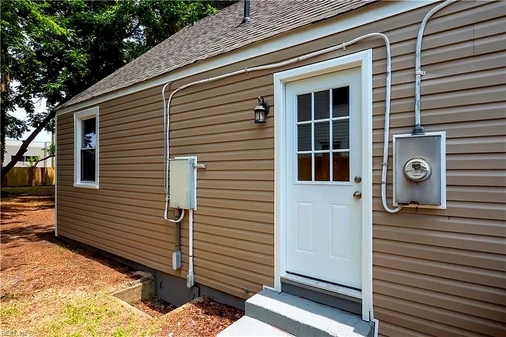 7534 Yorktown DR, NORFOLK VA 23505 thumb 9
