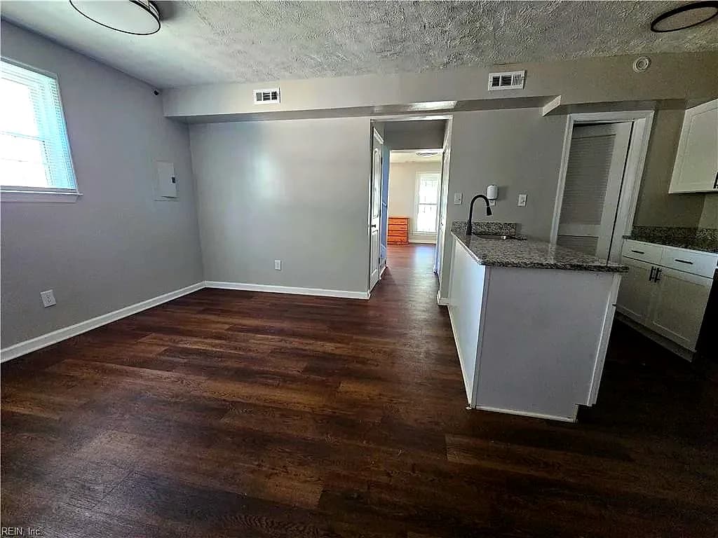 1044 26th ST, NEWPORT NEWS VA 23607 thumb 11