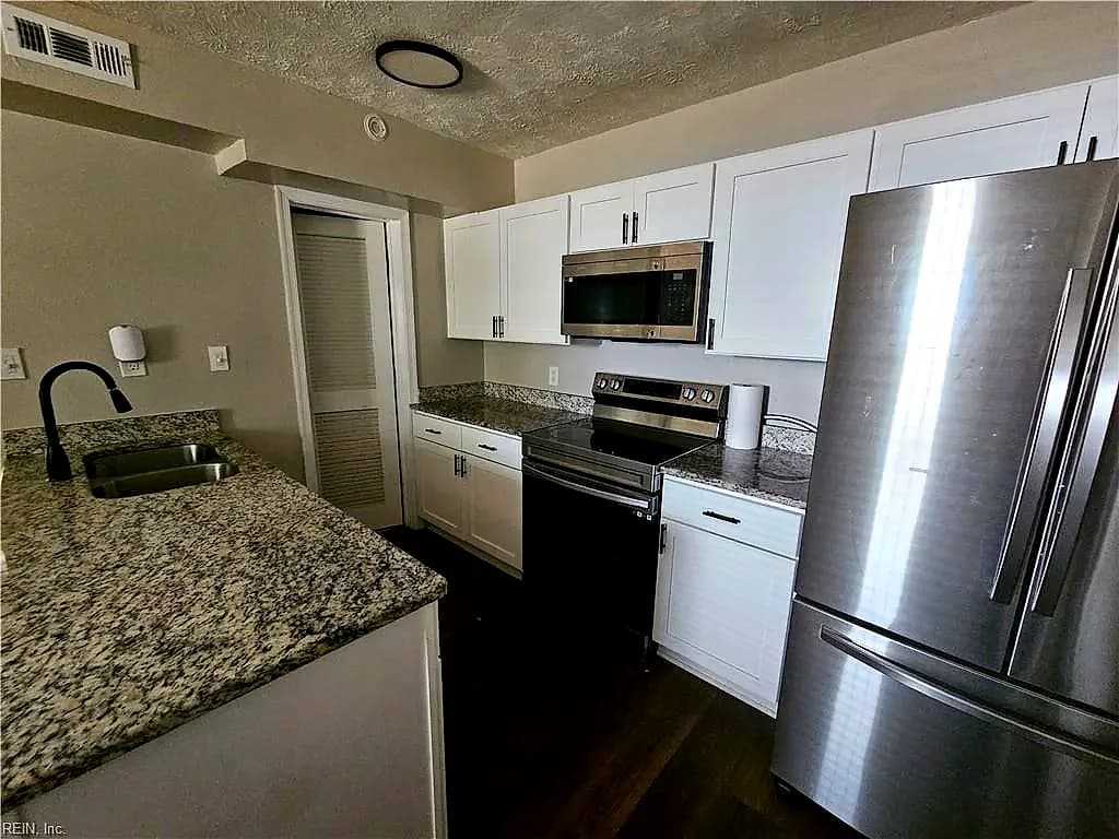 1044 26th ST, NEWPORT NEWS VA 23607 thumb 7