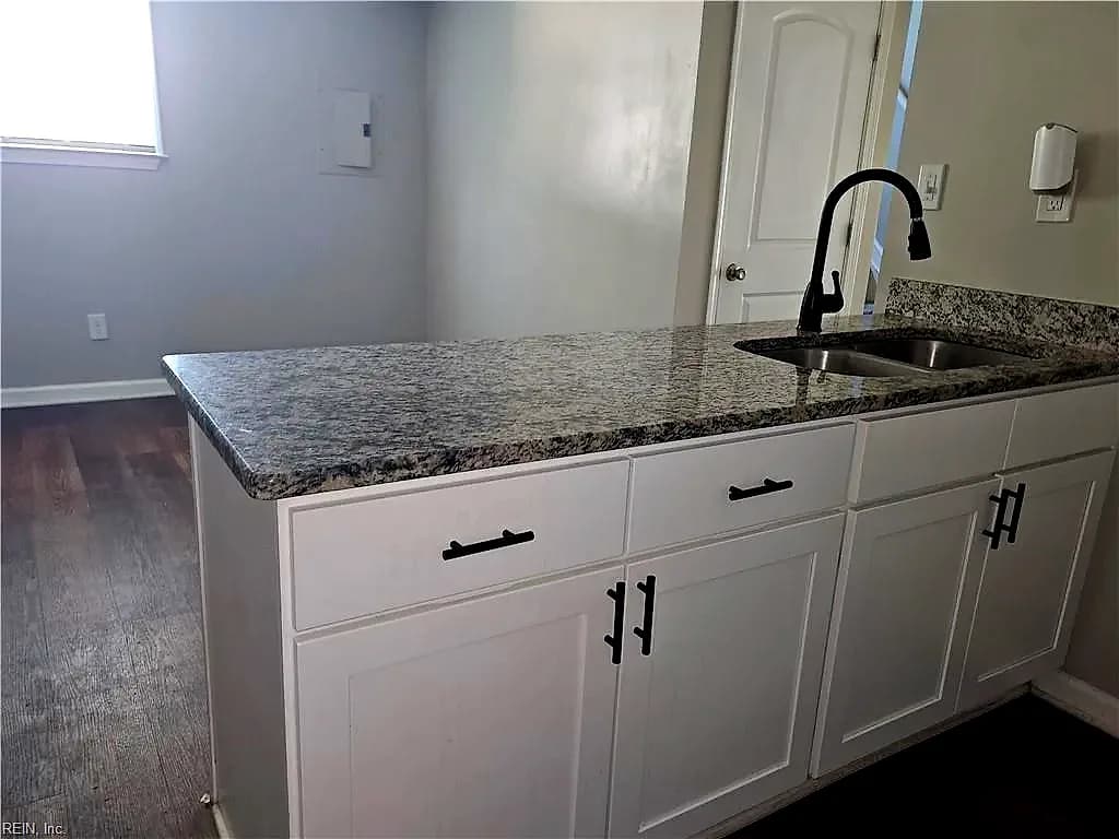 1044 26th ST, NEWPORT NEWS VA 23607 thumb 8