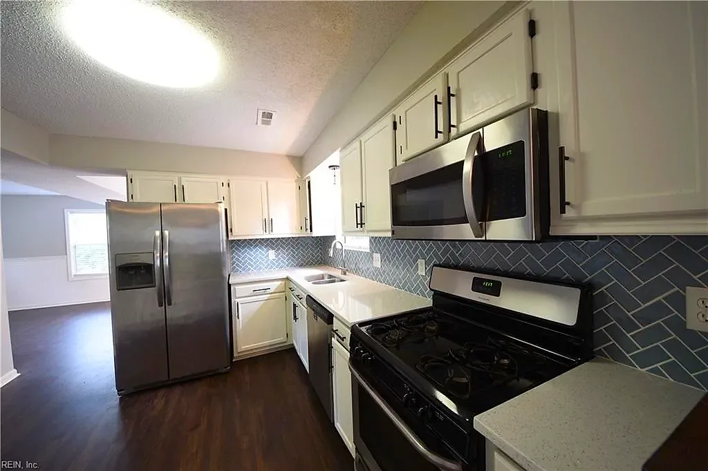 1549 River Creek CRES, SUFFOLK VA 23434 thumb 11