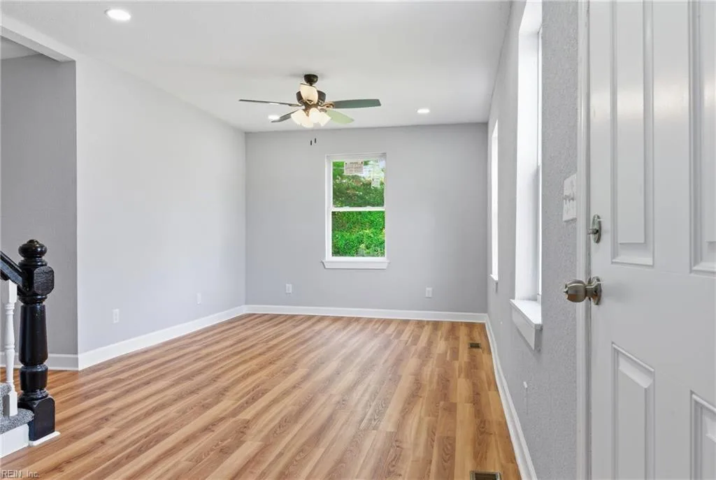 1913 Bay AVE, HAMPTON VA 23661 thumb 11