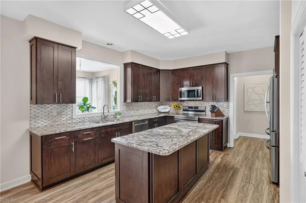 2069 Bierce DR, VIRGINIABEACH VA 23454 thumb 12