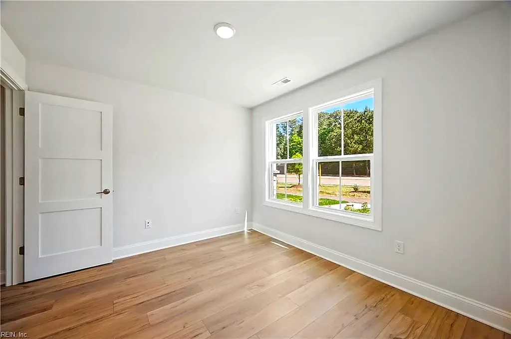 9 Bracewell LN, YORKTOWN VA 23692 thumb 6