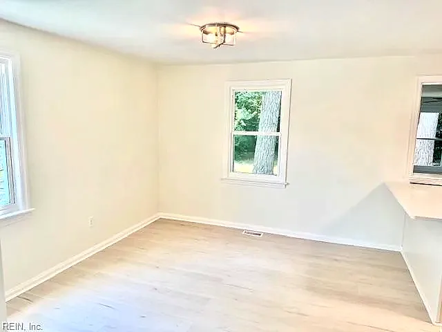 107 Sinclair ST, NORFOLK VA 23505 - Photo 4