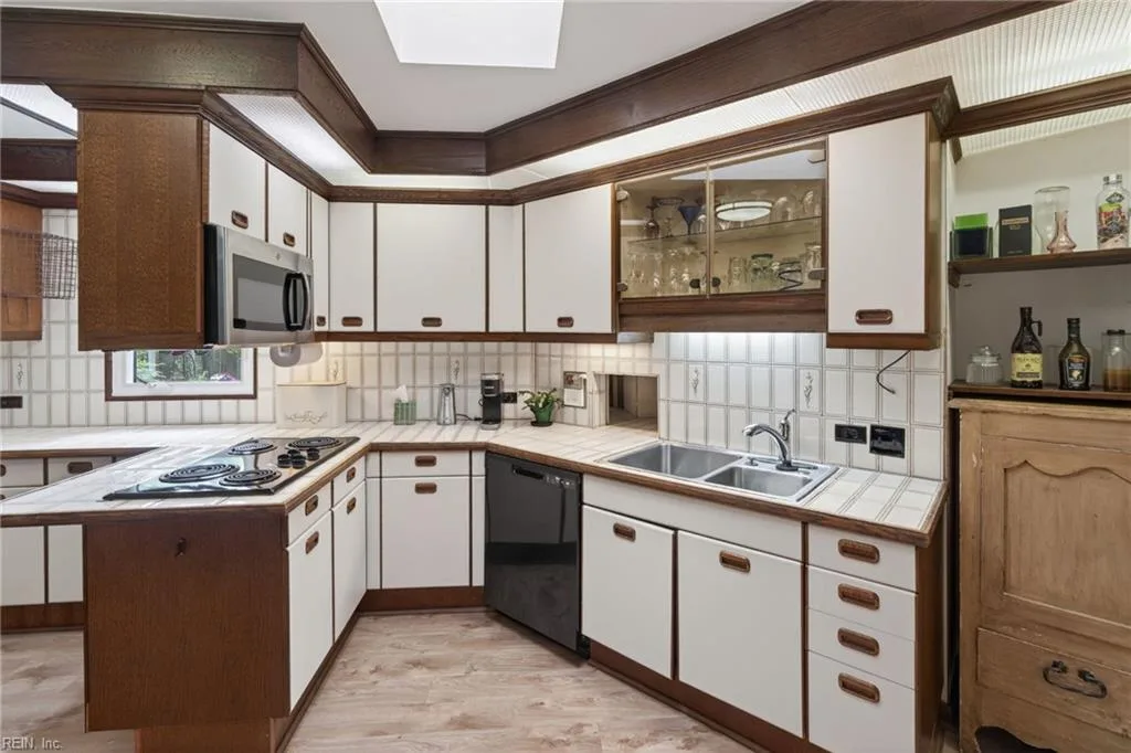 2153 Hollybriar PT, NORFOLK VA 23518 thumb 12