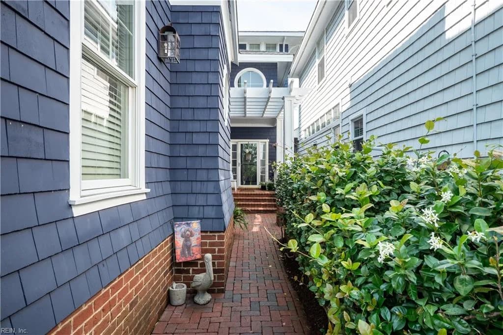 209 60th ST #A, VIRGINIA BEACH VA 23451 - Photo 4