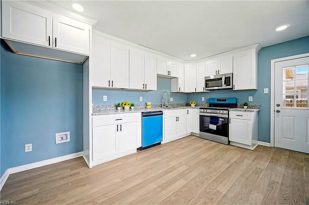 749 Holladay LN, VIRGINIABEACH VA 23455 thumb 7