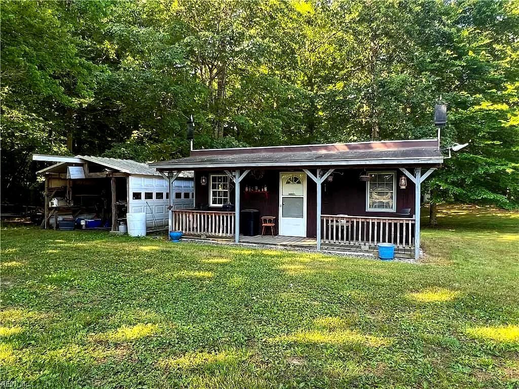203 WATKINS MILL RD, SURRY VA 23883 - Photo 4