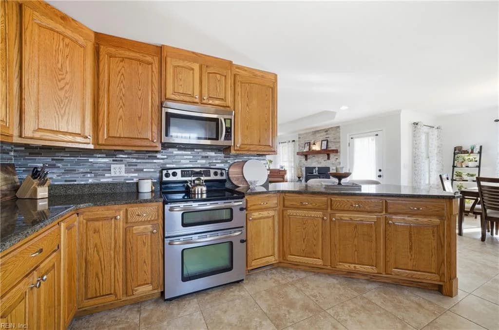 6371 Everets RD, SUFFOLK VA 23434 thumb 6