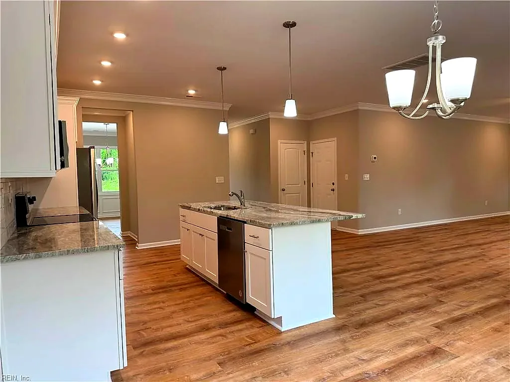 6933 Minnie AVE, NORFOLK VA 23513 thumb 6