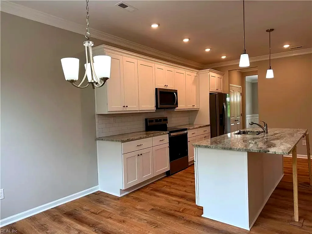 6933 Minnie AVE, NORFOLK VA 23513 thumb 7