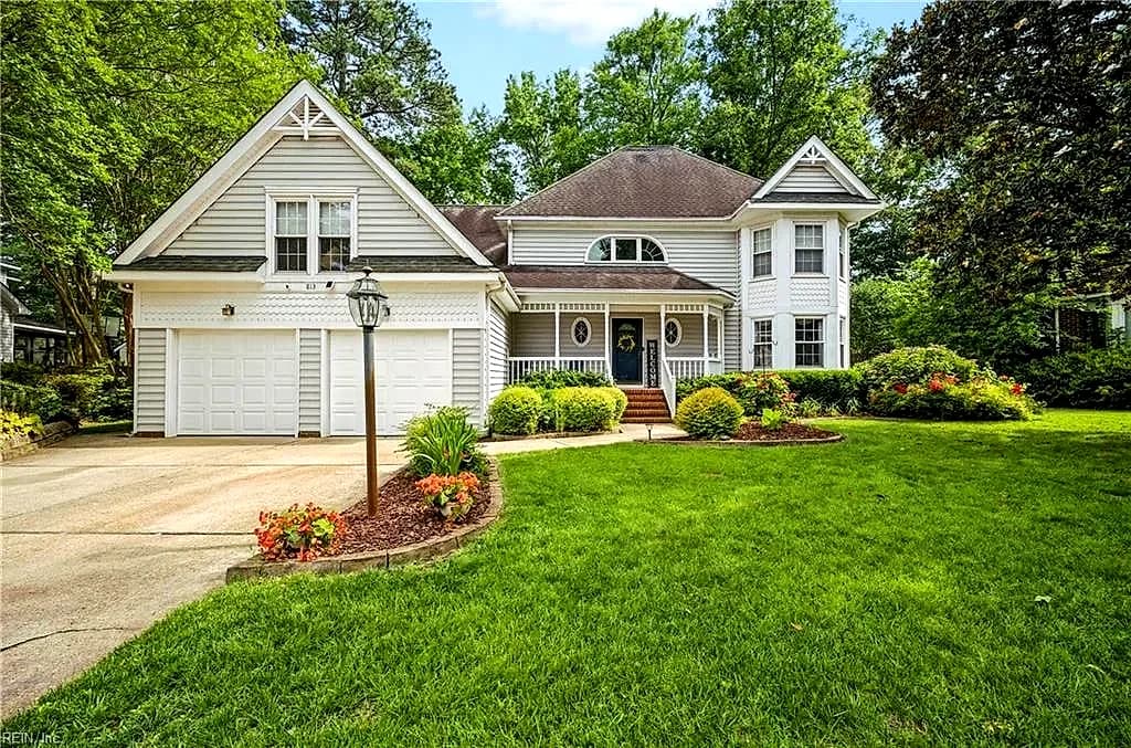 813 Loch Island DR, CHESAPEAKE VA 23320 - Photo 4