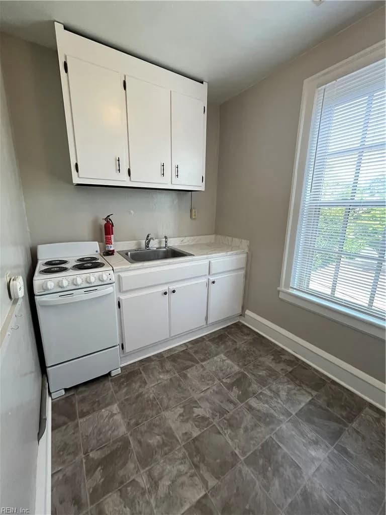 100 Main ST #A, NEWPORTNEWS VA 23601 thumb 6