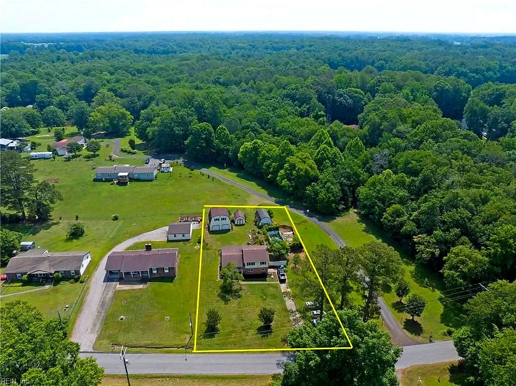 24209 Lovers LN, WINDSOR VA 23487 - Photo 3