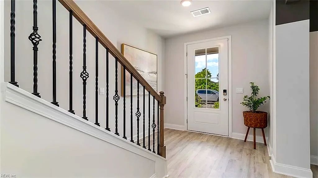 984 Intracoastal WAY, CHESAPEAKE VA 23322 - Photo 5