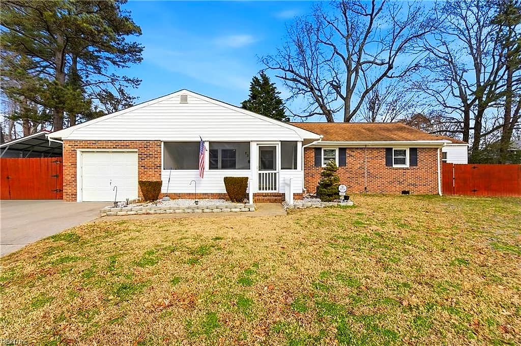 221 Hahn PL, NEWPORT NEWS VA 23602 - Main photo