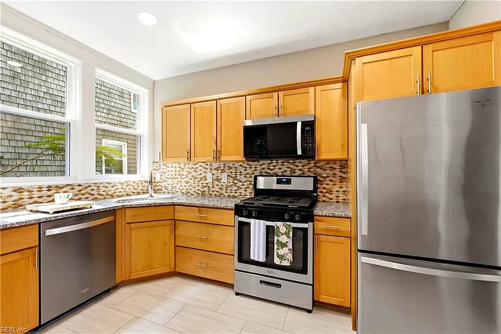 422 New York AVE, NORFOLK VA 23508 thumb 10