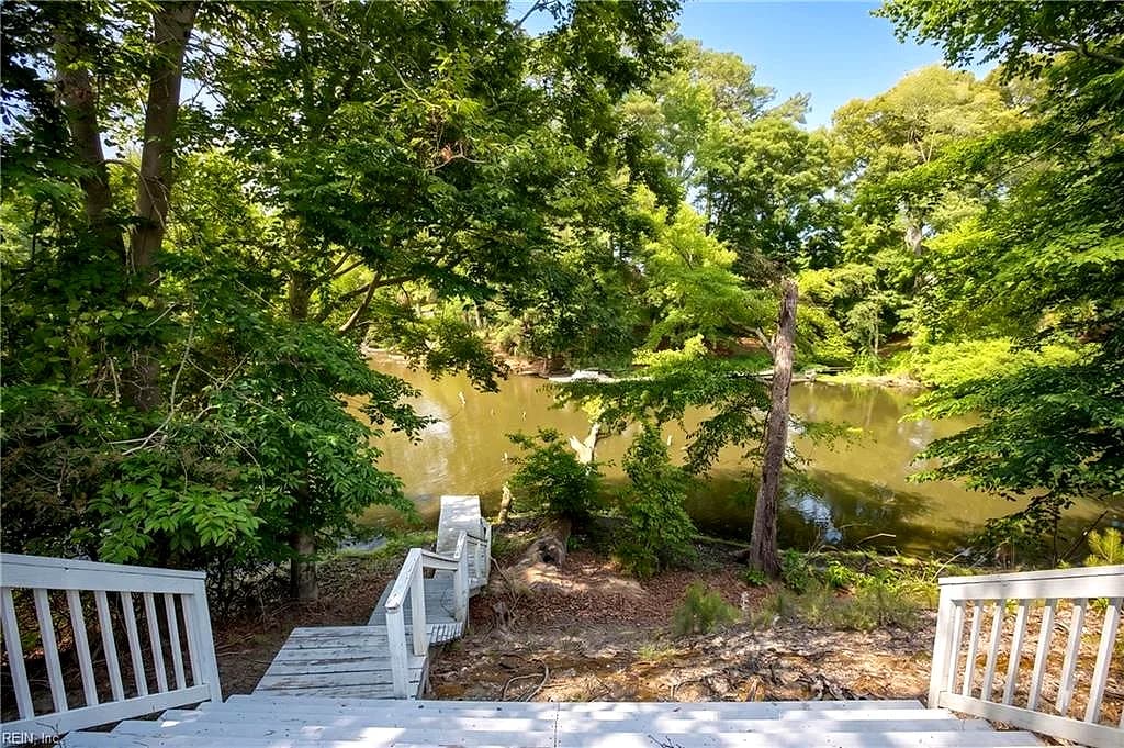 208 Captains LN, NEWPORT NEWS VA 23602 thumb 12
