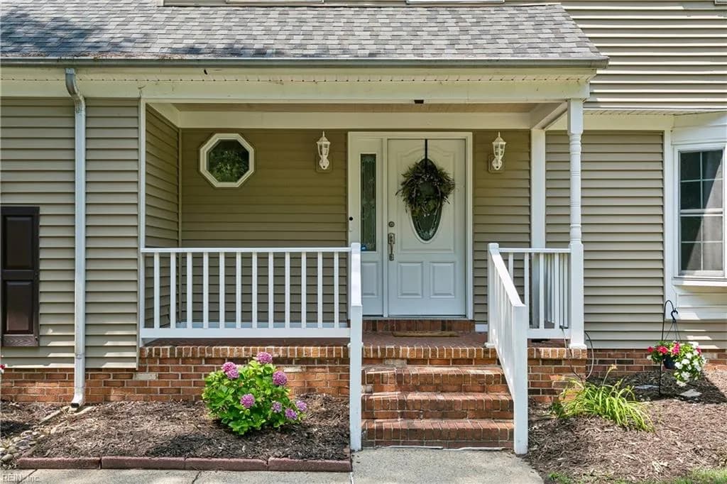 22 Valmoore DR, POQUOSON VA 23662 - Photo 5