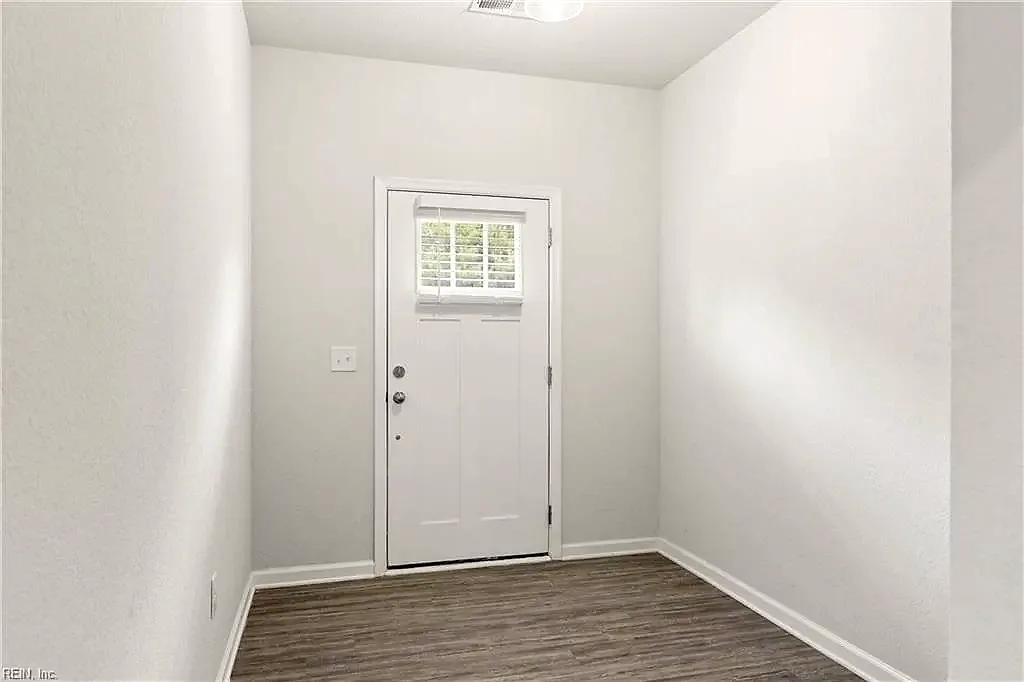 450 Asuza ST, CHESAPEAKE VA 23323 - Photo 5