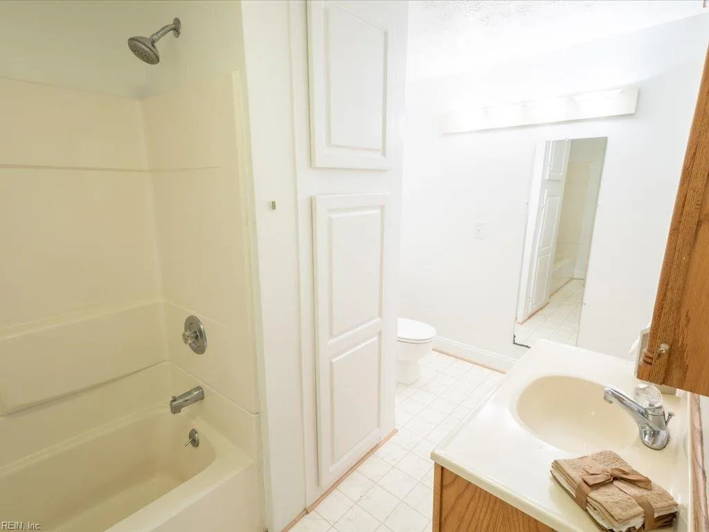 10804 Smiths Neck RD, CARROLLTON VA 23314 thumb 9
