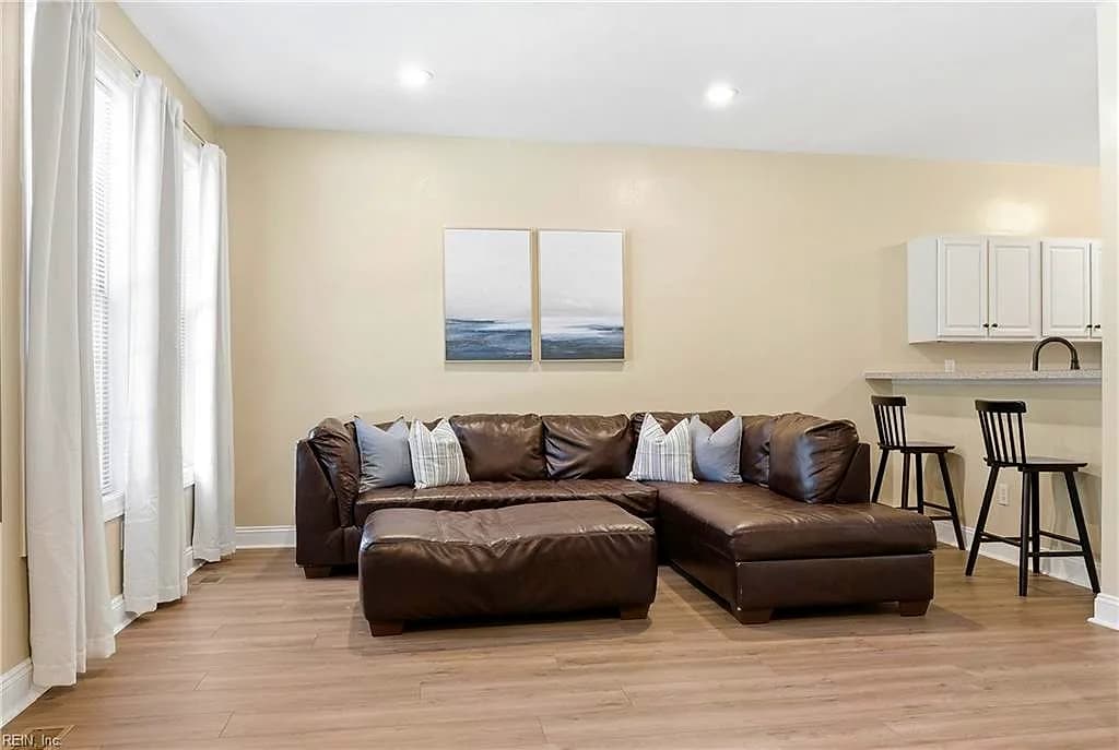 200 Maple AVE #E, NORFOLK VA 23503 thumb 11