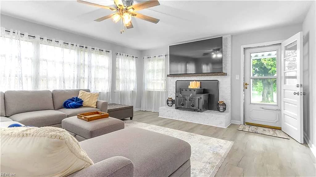 969 Sunnyside DR, VIRGINIA BEACH VA 23464 - Photo 5