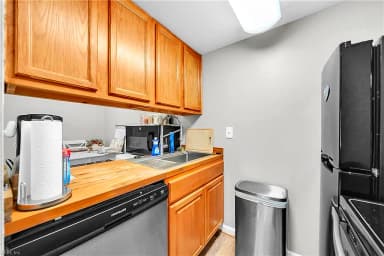 240 Pacific DR, HAMPTON VA 23666 thumb 9