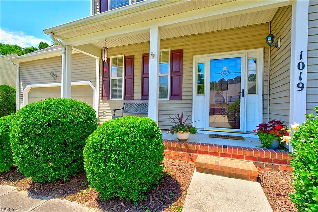 1019 English Oak DR, SUFFOLK VA 23434 - Photo 4