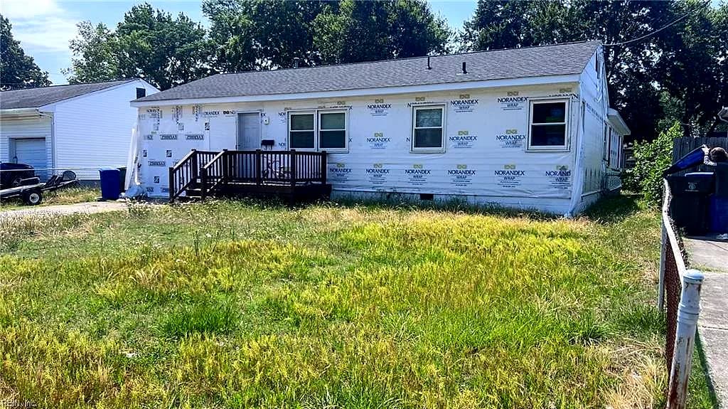 1112 80th ST, NEWPORT NEWS VA 23605 - Photo 3