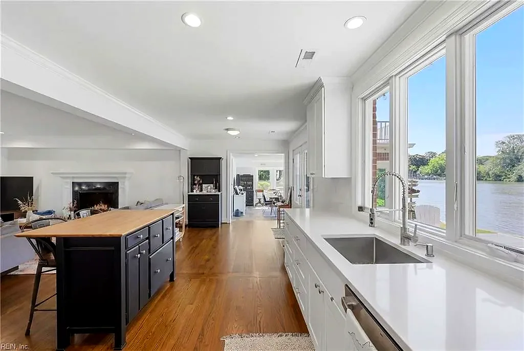 1433 Huntington CRES, NORFOLK VA 23509 thumb 10