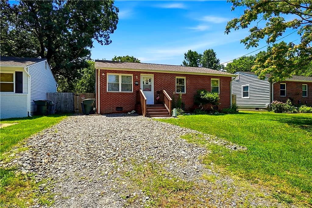 419 Hunlac AVE, HAMPTON VA 23664 - Photo 3