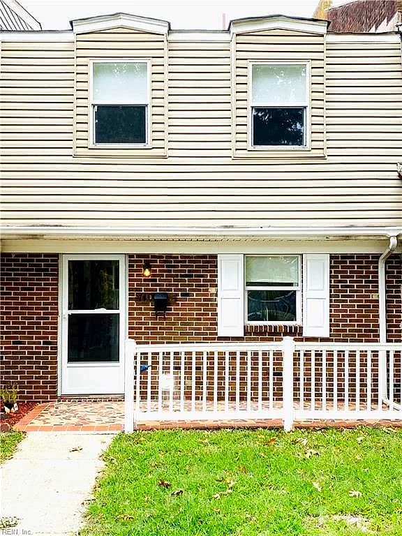 710 White Hall LN, VIRGINIA BEACH VA 23462 - Main photo