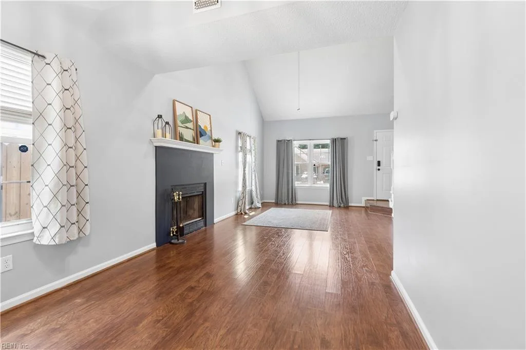106 Kincaid LN, HAMPTON VA 23666 thumb 8
