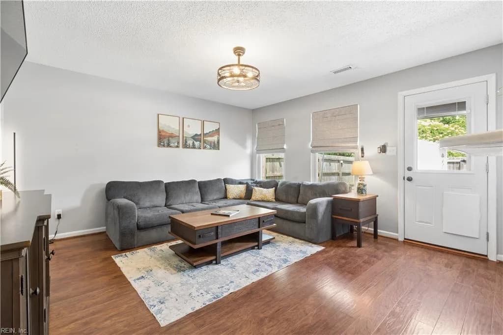 106 Kincaid LN, HAMPTON VA 23666 thumb 9