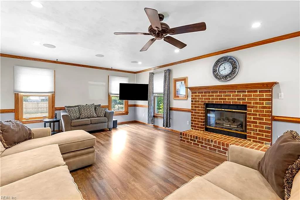627 Bartell DR, CHESAPEAKE VA 23322 thumb 11