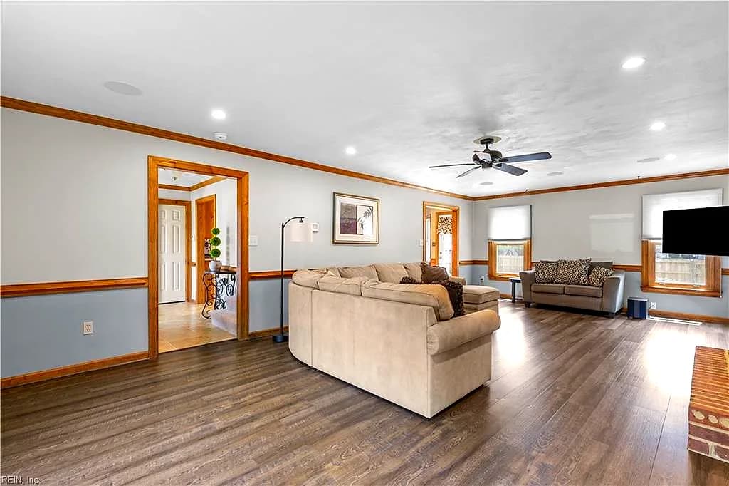 627 Bartell DR, CHESAPEAKE VA 23322 thumb 12