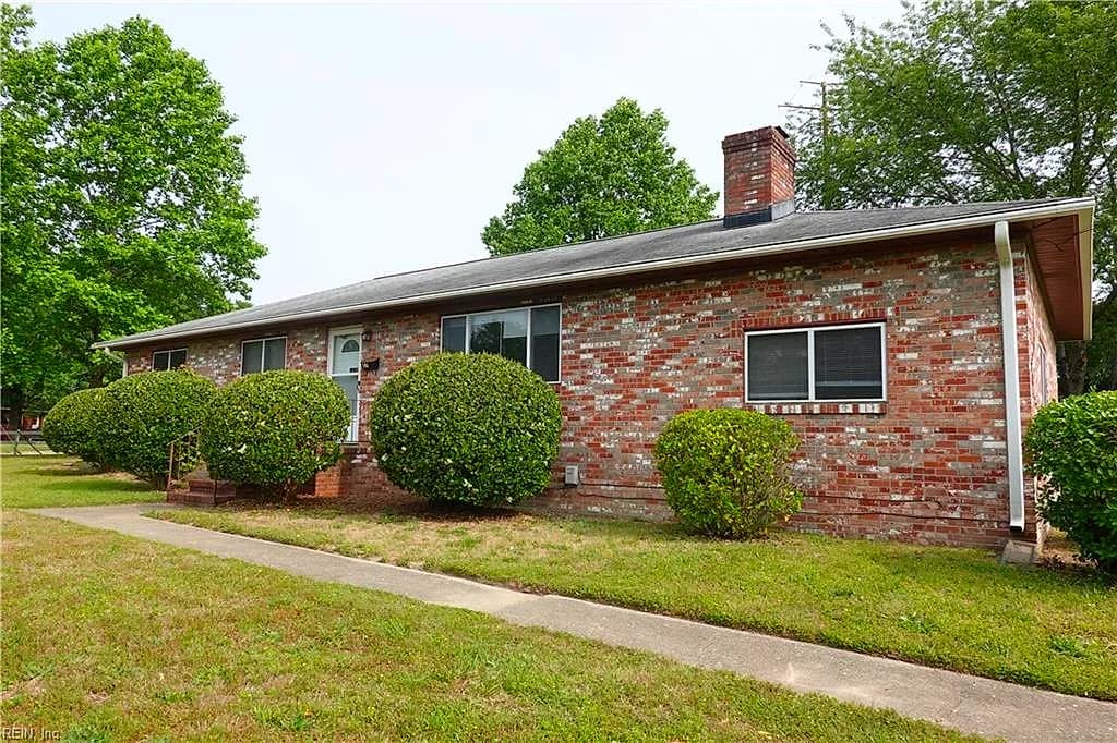 57 Bruton AVE, NEWPORT NEWS VA 23601 - Main photo