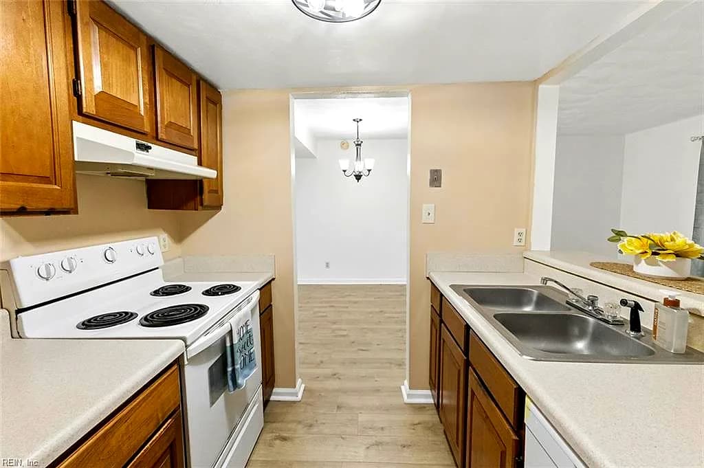 3611 Radford CIR, CHESAPEAKE VA 23321 thumb 10