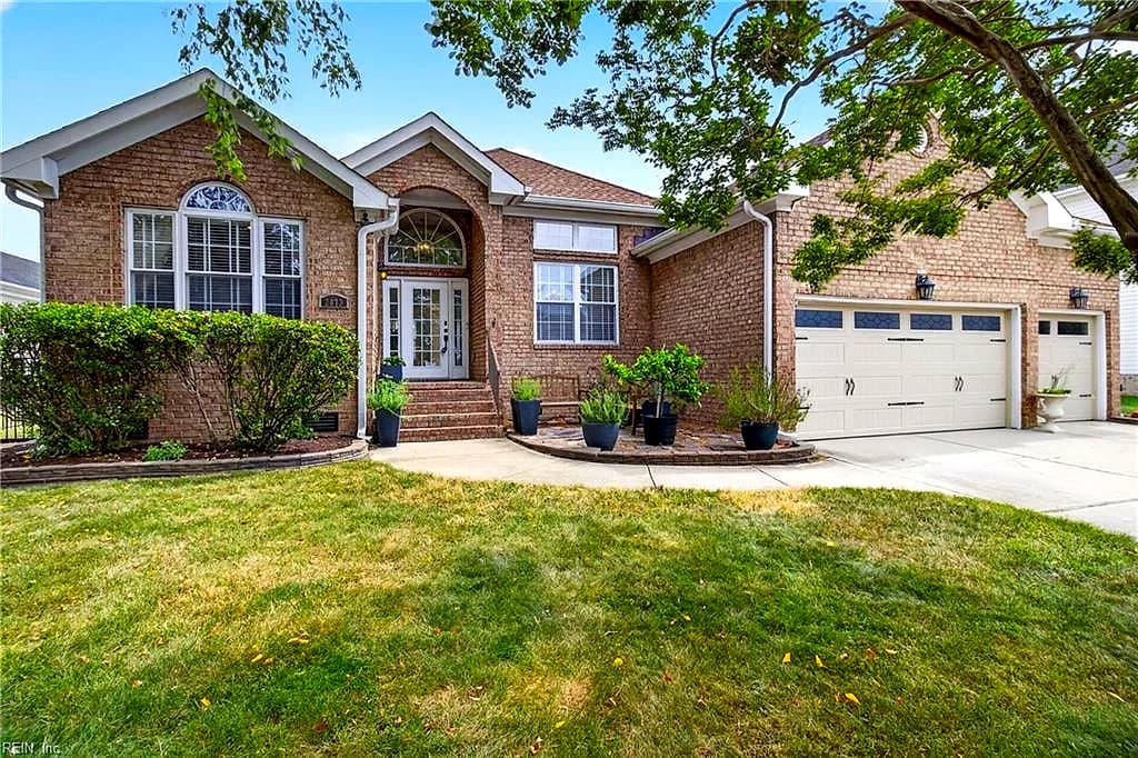2073 Bierce DR, VIRGINIA BEACH VA 23454 - Main photo