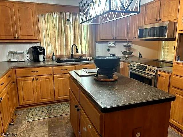 112 Beechwood DR, FRANKLIN VA 23851 - Photo 3
