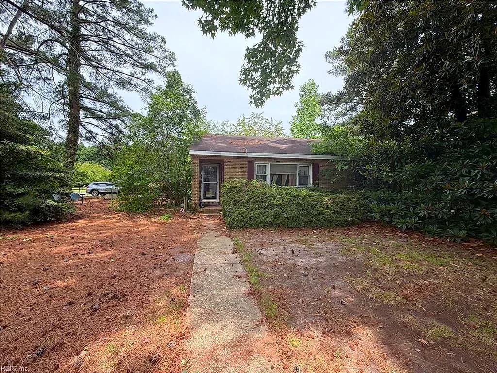 864 E Sparrow RD, VIRGINIA BEACH VA 23464 - Main photo