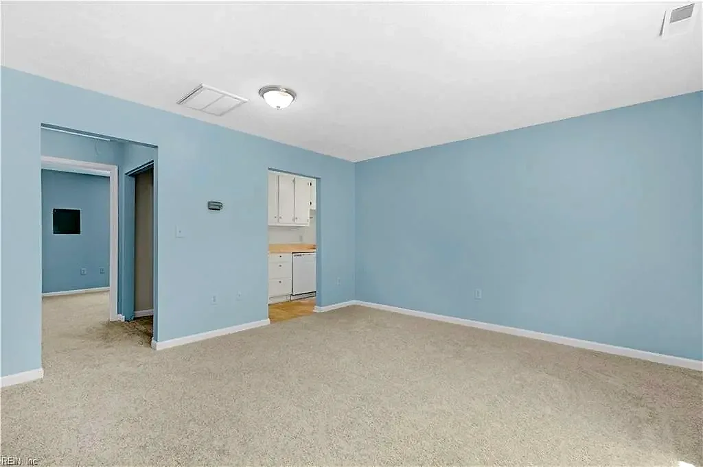 6661 Cedar Lake DR #6, GLOUCESTER VA 23061 - Photo 2