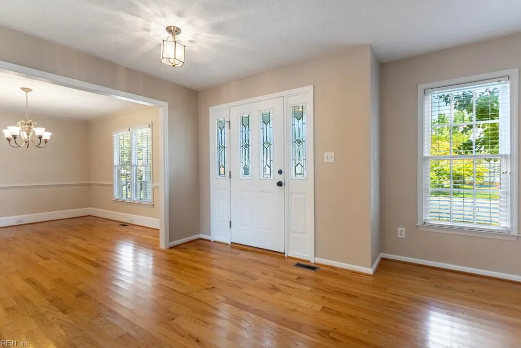 102 Jessica DR, YORKTOWN VA 23693 thumb 8